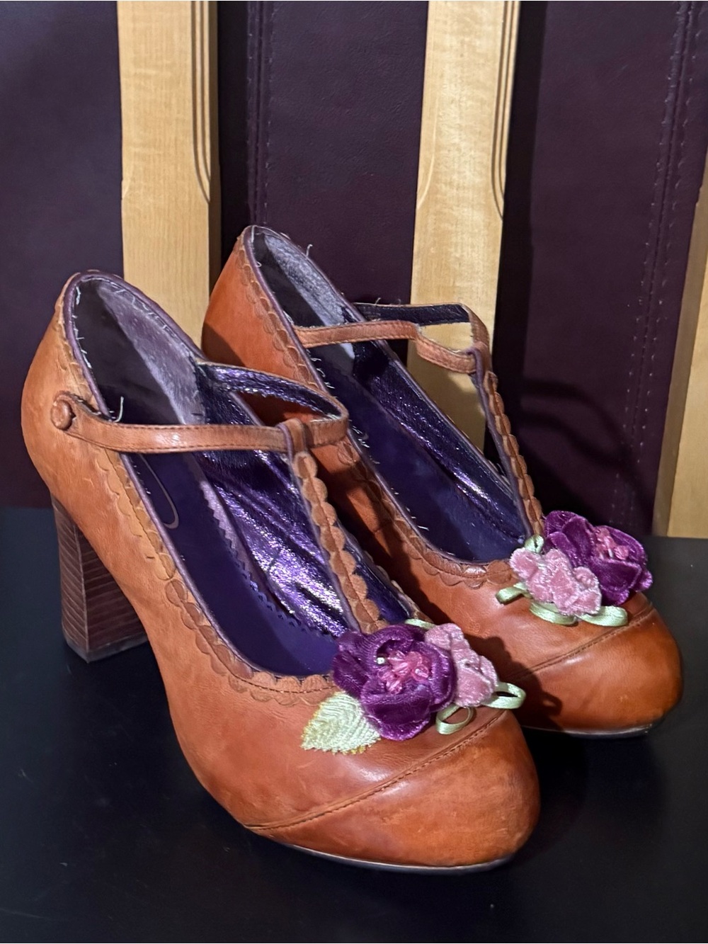 Poetic Licence "London Calling" Leather T-Strap Floral Heels Size 39.5 EU